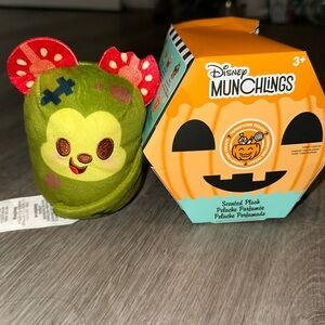 Disney Munchlings Mickey Zombie Spinach Wrap